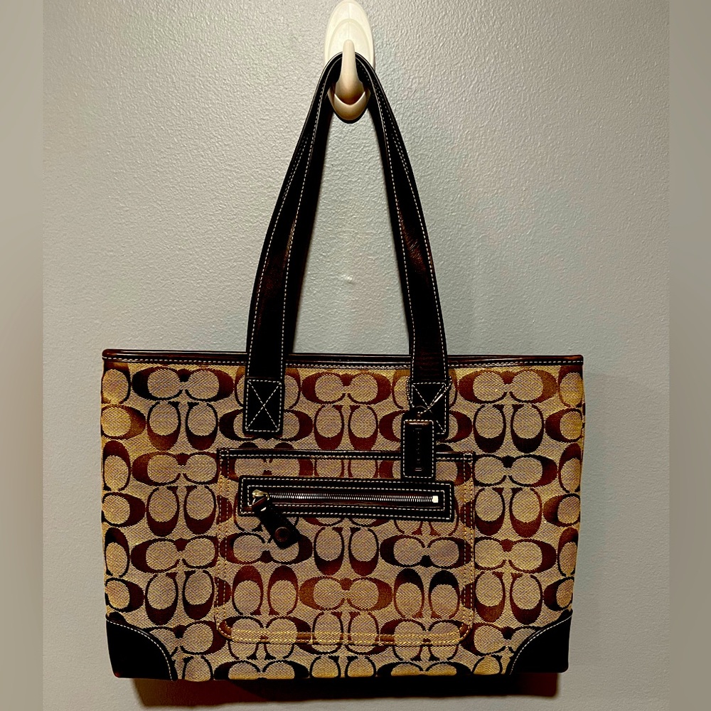 Coach tote- never used